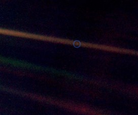 530px-palebluedot