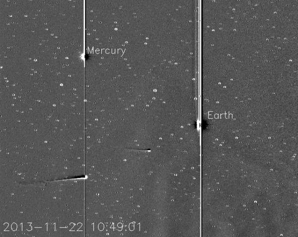 Komete C/2012 S1 (ISON) i 2P/Encke putuju kroz Sunčev sistem. Kliknite d avidite animaciju. (Credit: Karl Battams/NRL/NASA-CIOC)