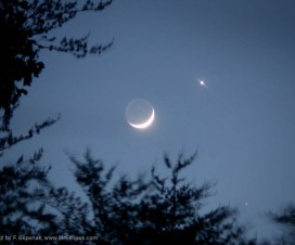 Mars i Mesec - 27. avgust 200x. godine 1 Mars i Mesec - 27. avgust 200x. godine 1