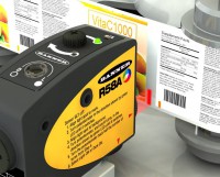 Uključi mozak pa tek onda klikni "share" 11 Jedna slična oznaka na ambalaži. Mašina laserski detektuje oznaku odgovarajuće boje i na taj način omogućava precizno sečenje i postavljanje etikete proizvoda.