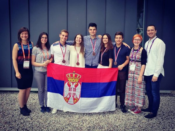 Mladi srpski fizičari treći na svetu 26 Mladi srpski fizičari treći na svetu 1